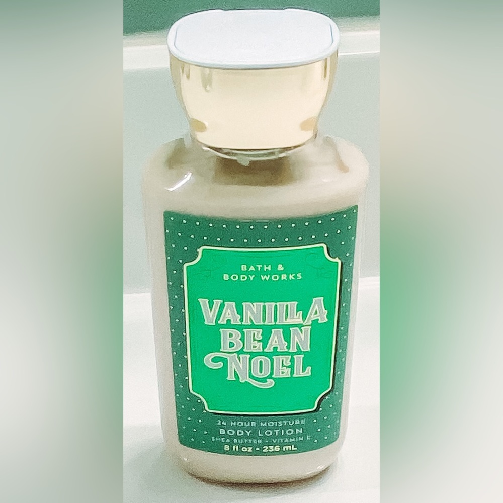 Bath & Body Works Vanilla Bean Noel Body Lotion